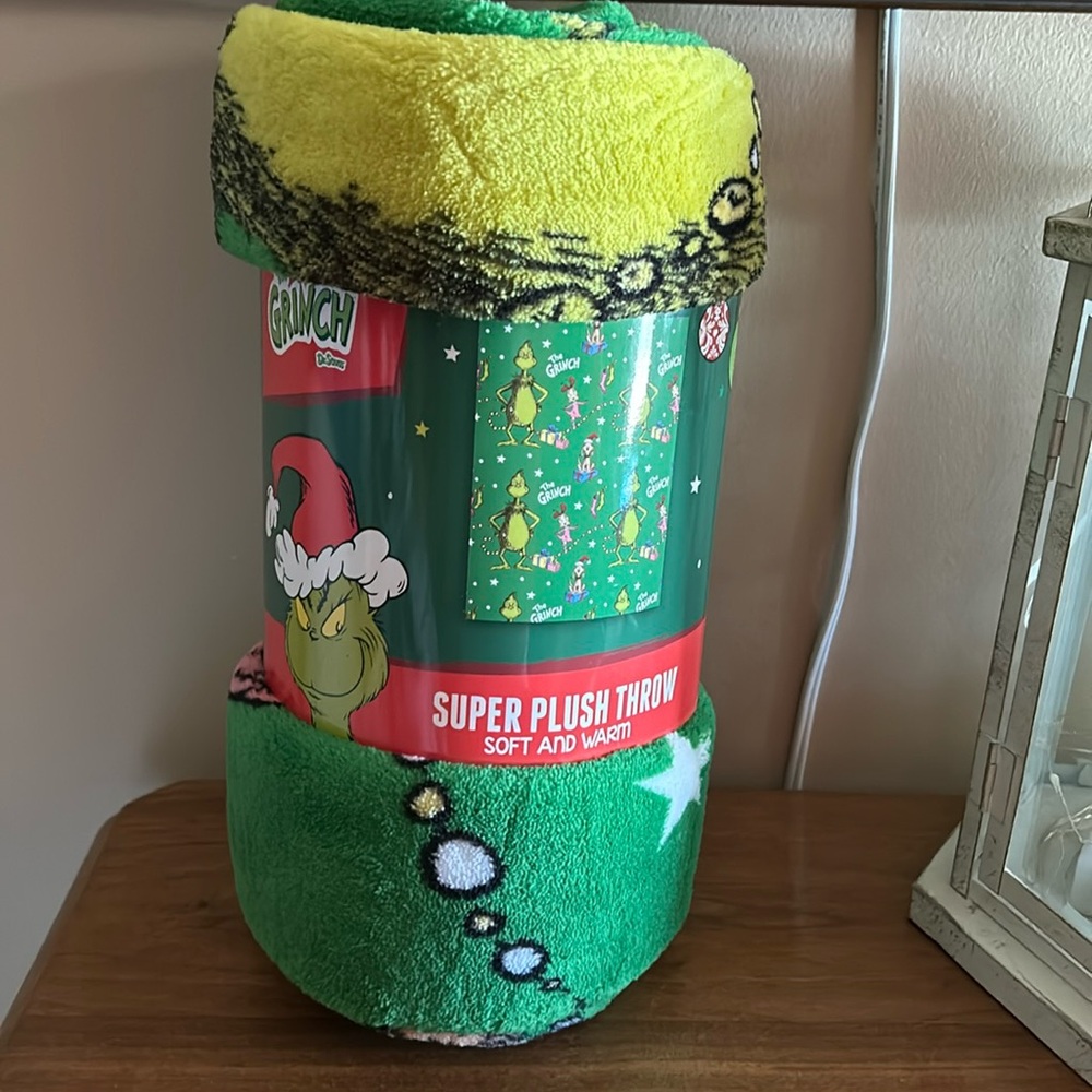 Grinch blanket